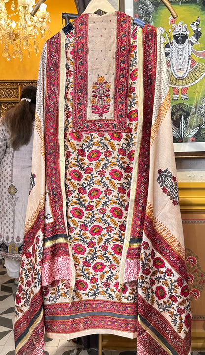 Roshni Raaz Suit (D2)