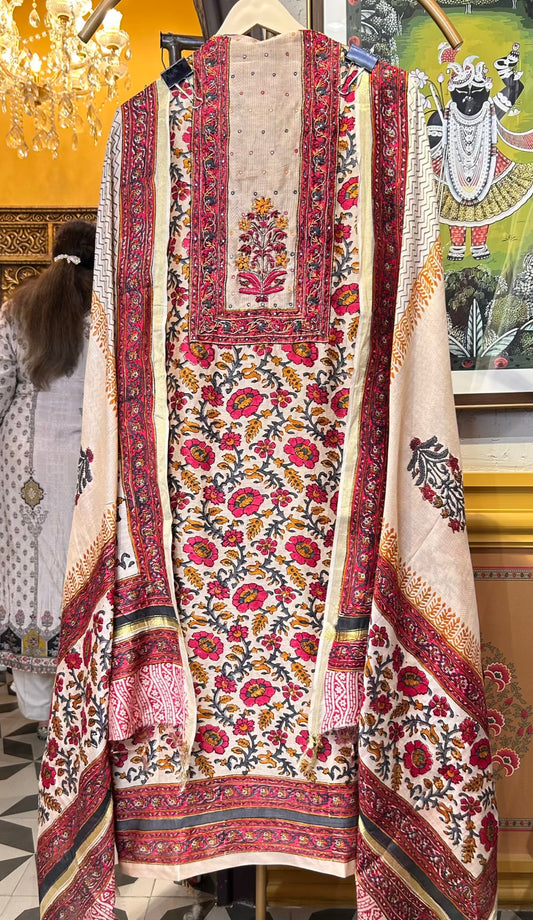 Roshni Raaz Suit (D2)