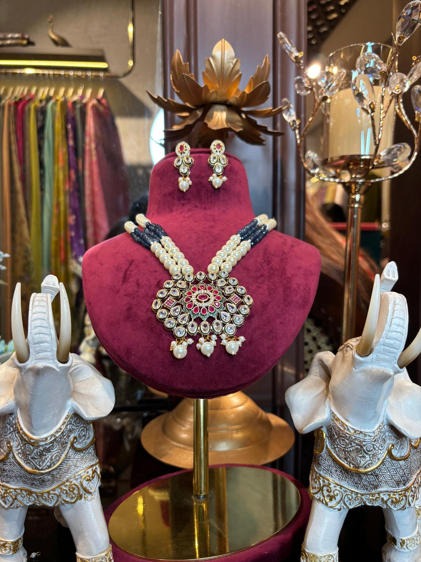 Nooré-Navratna Set (Blue)