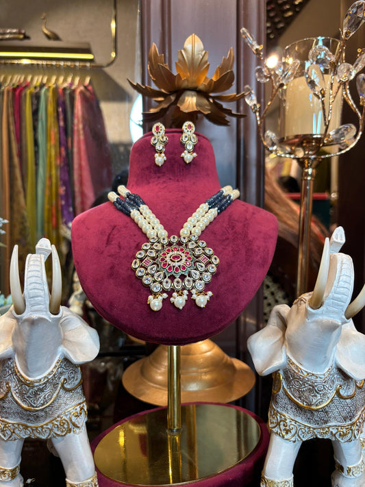 Nooré-Navratna Set (Blue)