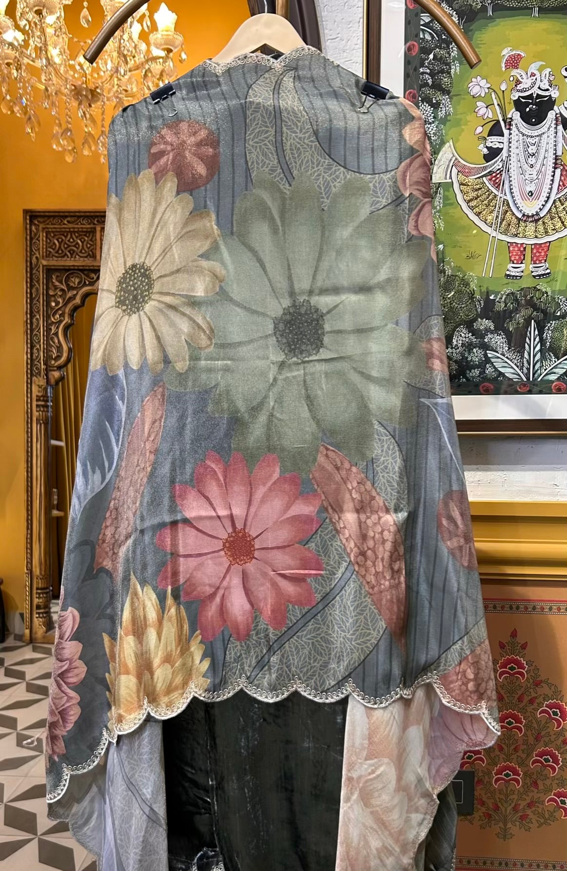 Zarmina Velvet Suit (Silver Grey)