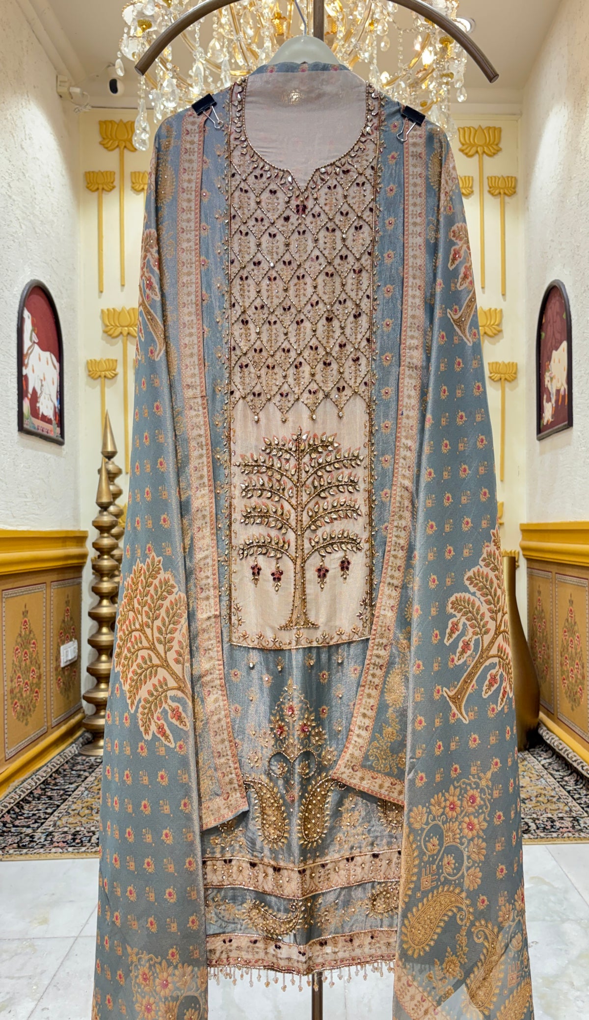 Kundanara Royale Suit