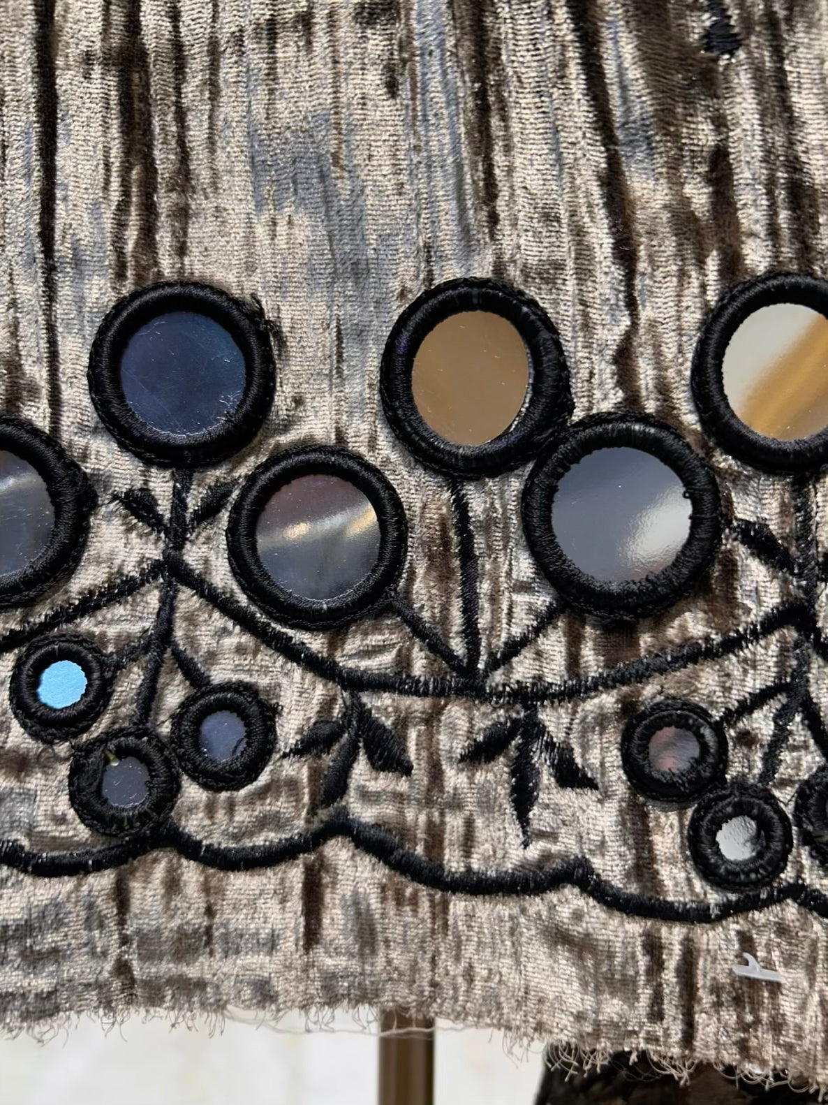 Mehrveen Crush Velvet Royale Suit (Brown)