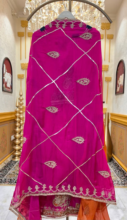 Sarvina Noor Dori Suit (Pink)