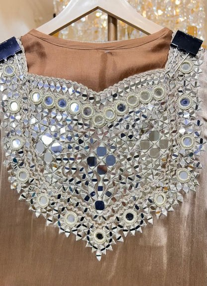 Noorza Aaina Farshi Set (Brown)