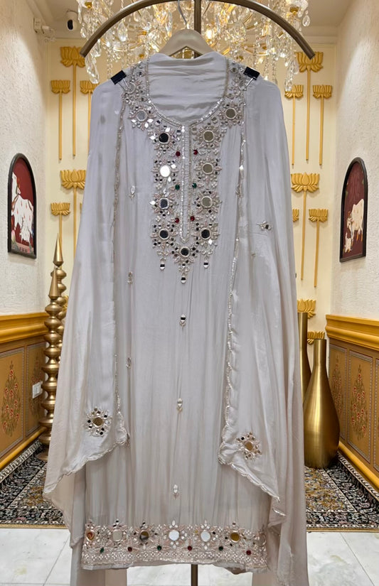 Ishana Aaina Élan Suit