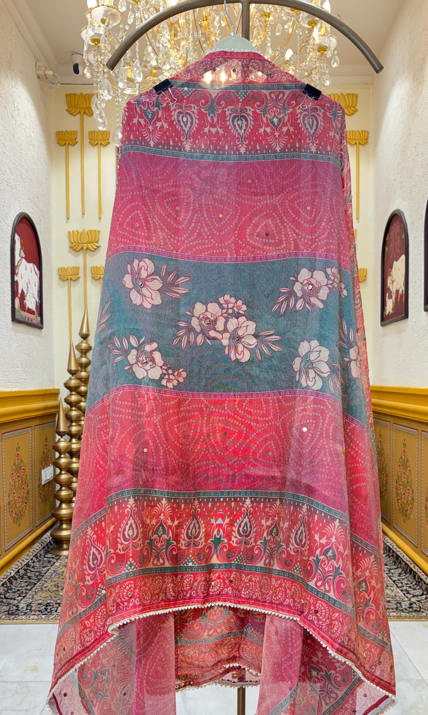 Leher Noor Suit