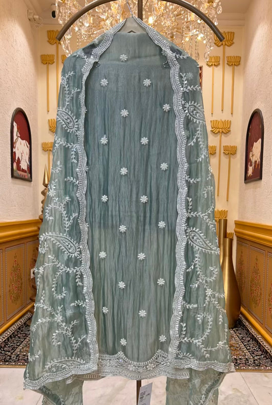 Naayra Karigari Élan Suit (Olive Green)