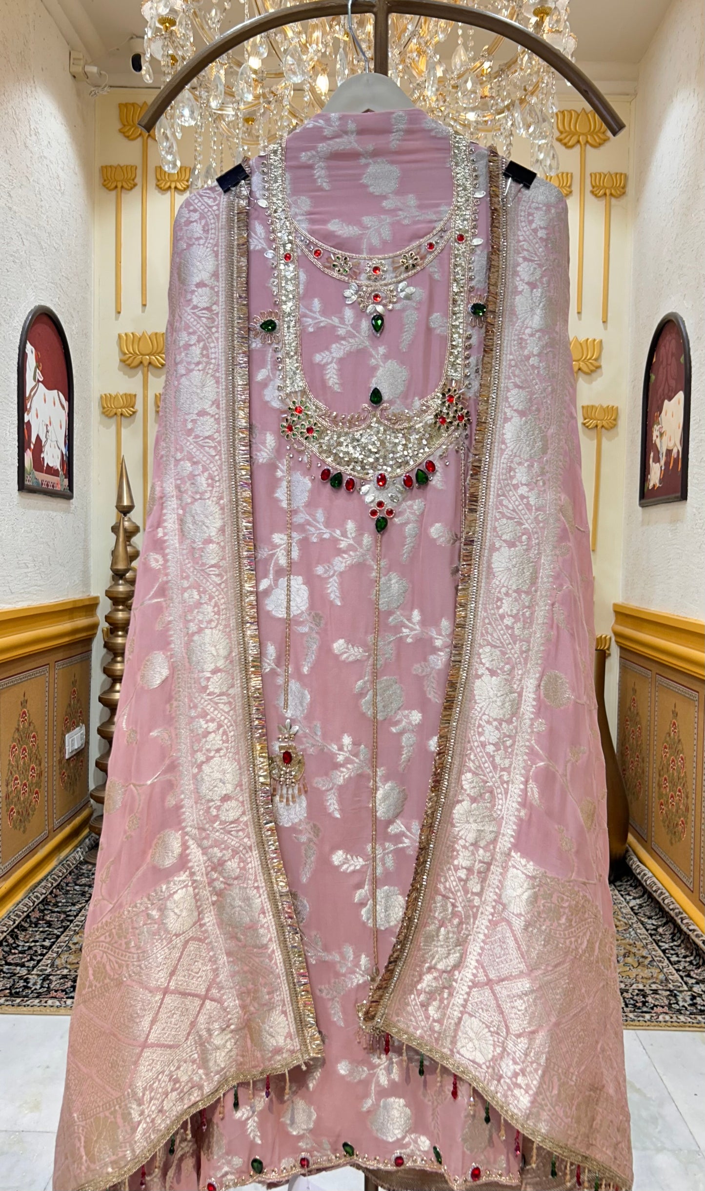 Gulnaar Viraasat Suit