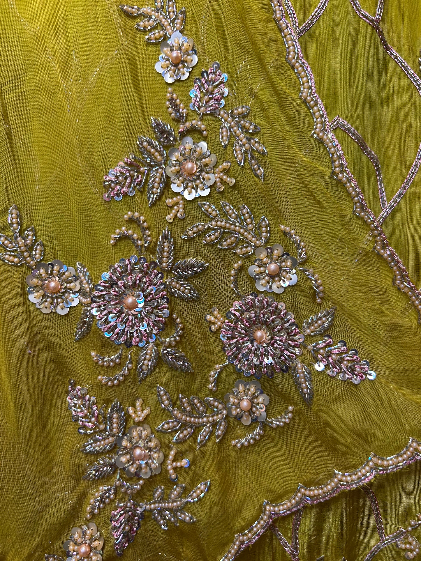 Inaaya Organza Suit (Lemon Green)