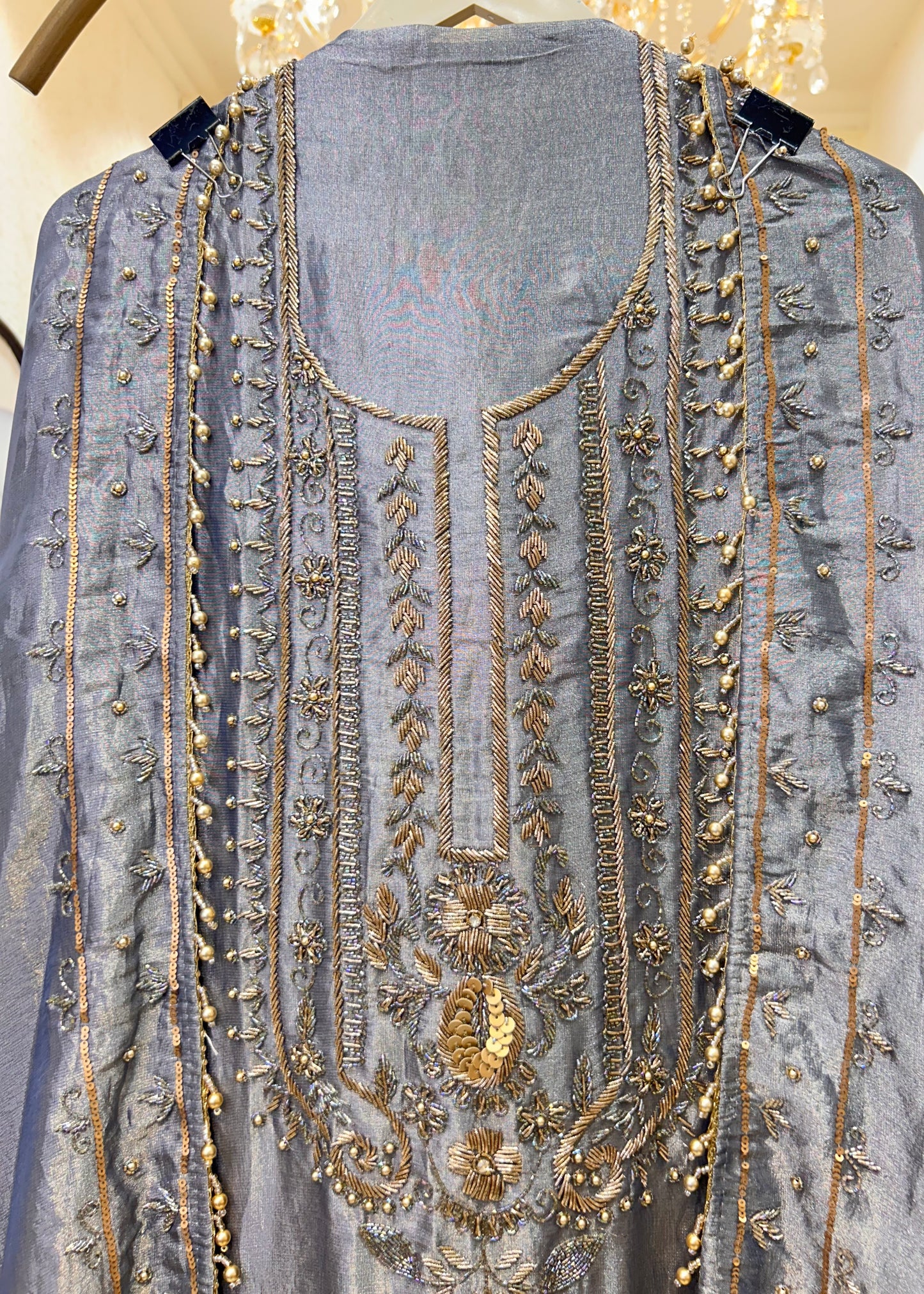 Meher Noor Élite Suit