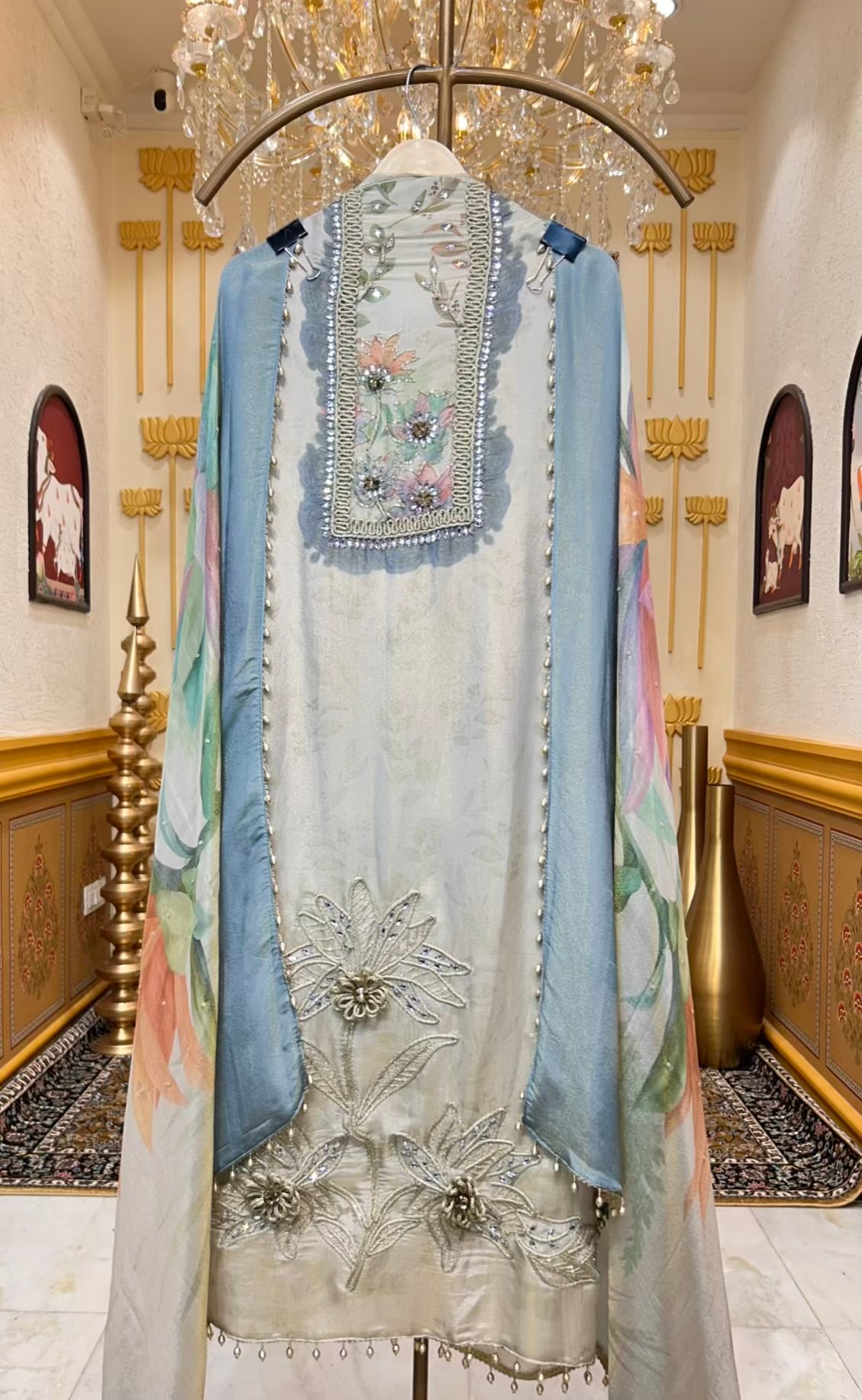 Elzura DoriChamak SuitI( Ivory & Blue)