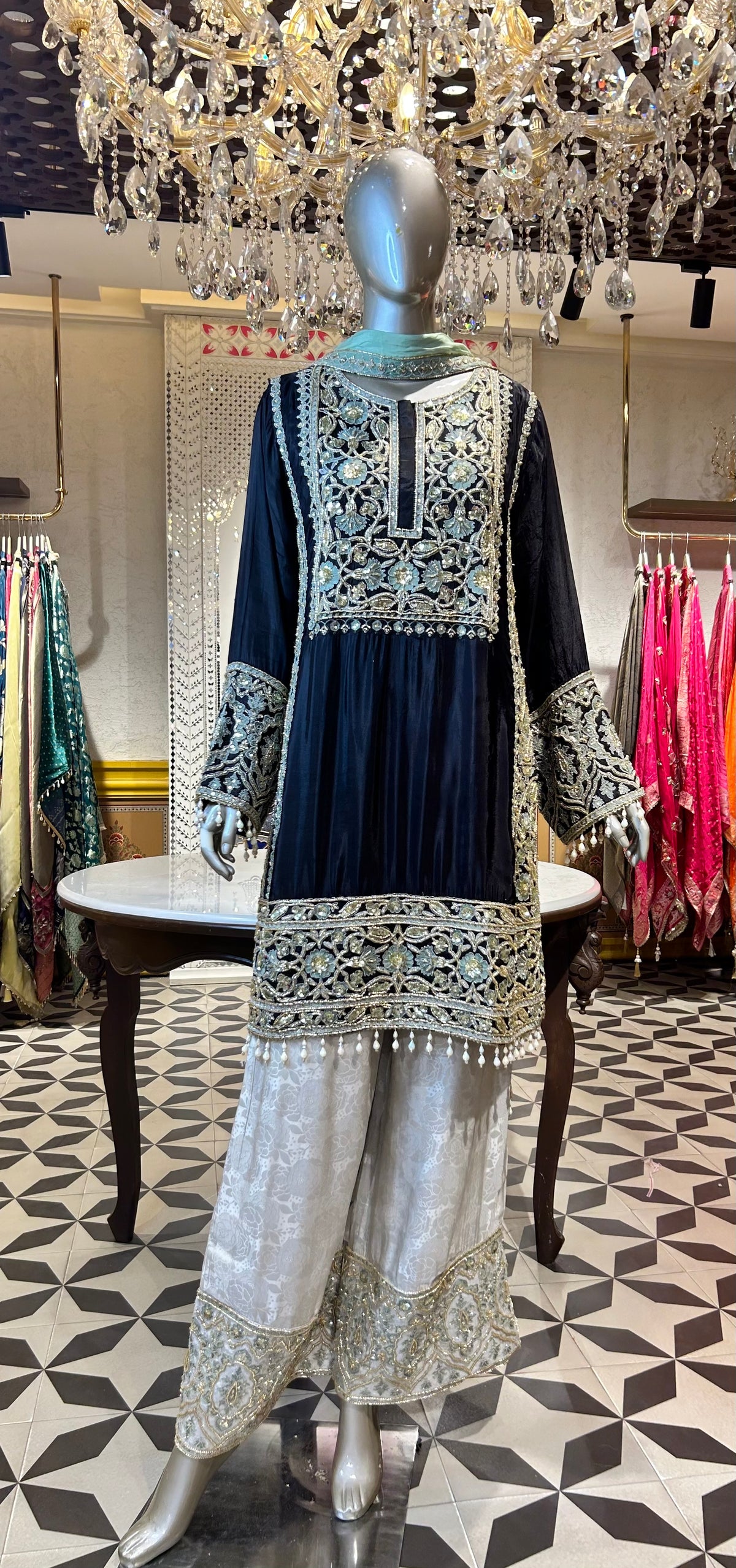 Zarisha Pakistani Suit