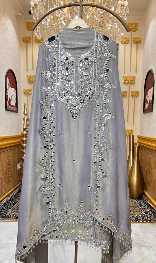 Ruhmehar Sheesha Patti Suit (Silver Grey)