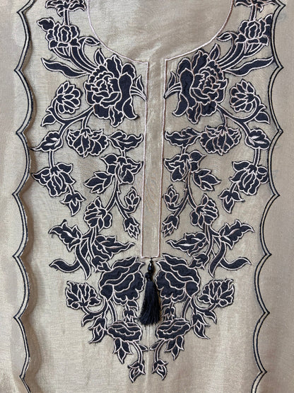 Shabhnami Appliqué Suit (Beige)