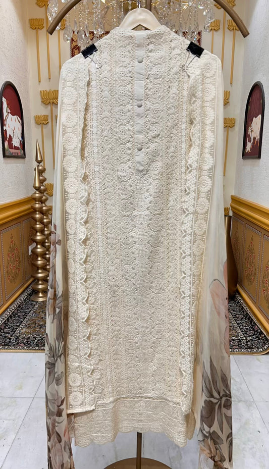 Aabira Chikankari Veil Suit (Ivory)
