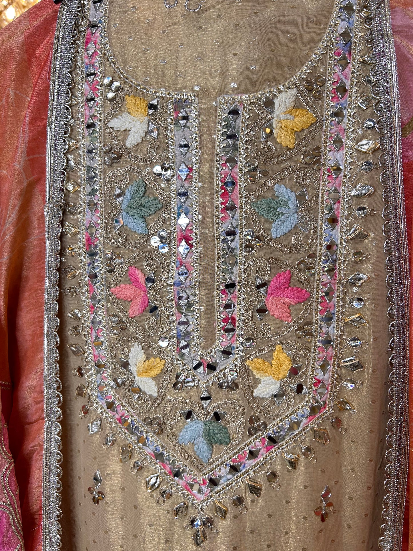 Zar-e-Khaas (Ivory)