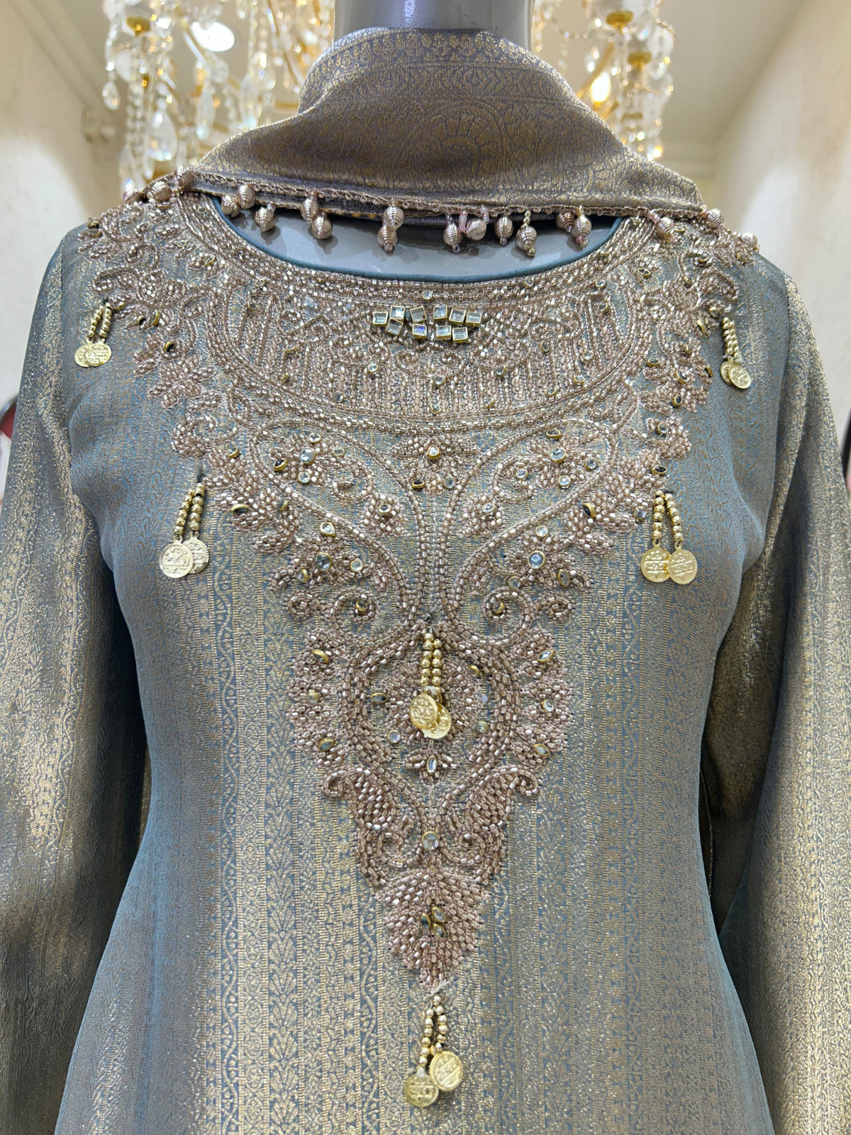 Kundanara Pakistani Suit
