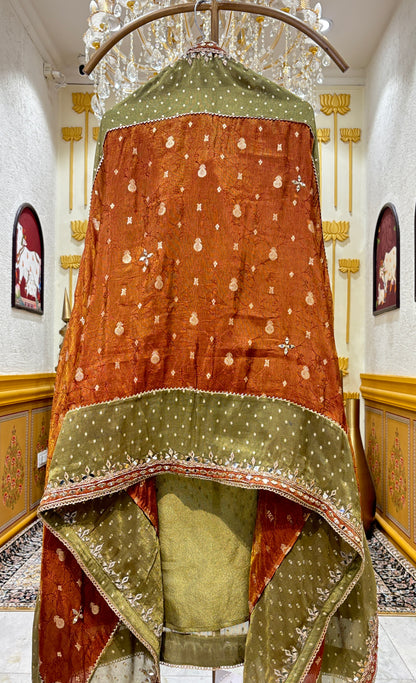 Noor-e-Zar Kundan Suit