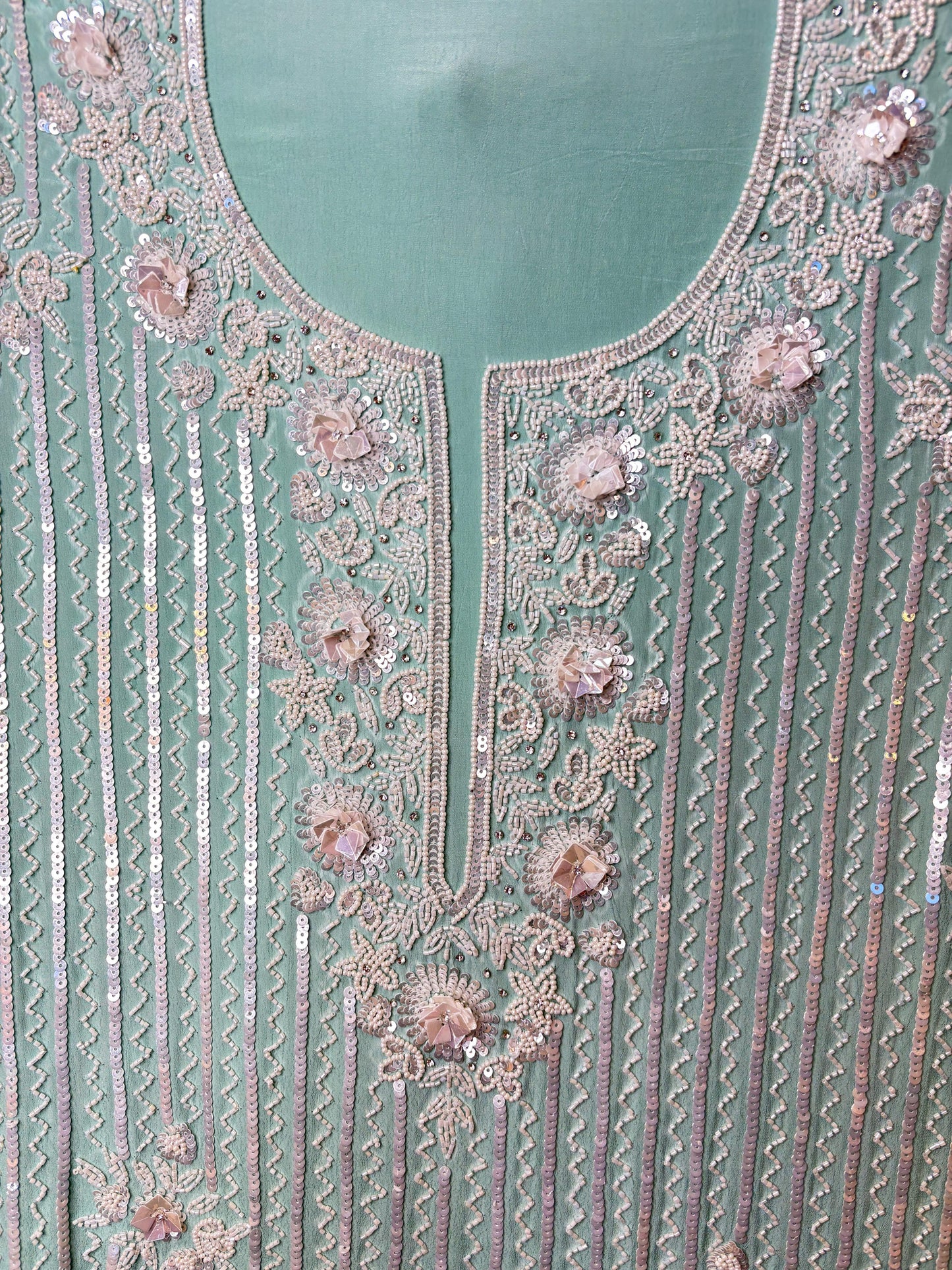 Neysa Crepe Suit
