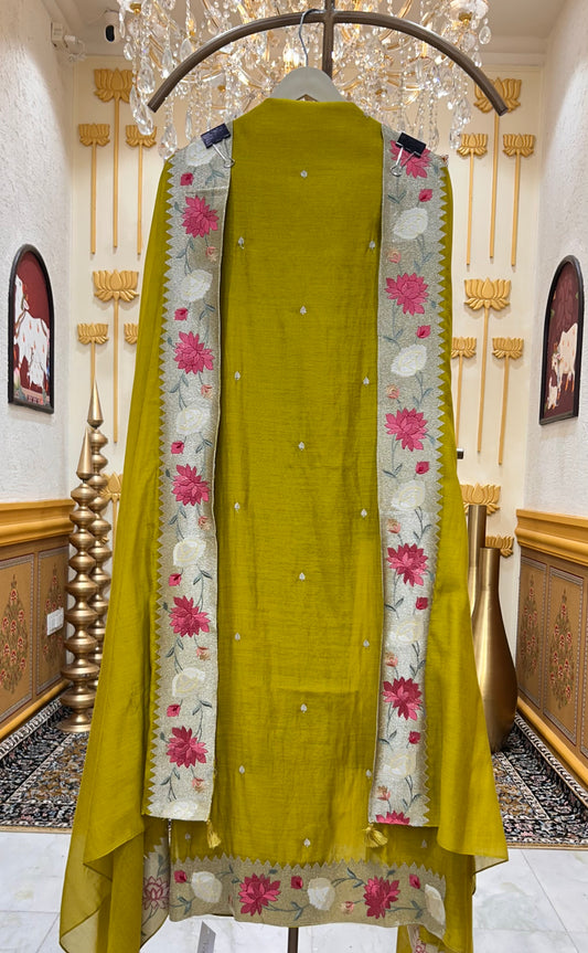Aarini Zari Chanderi Suit (Mehendi Green)