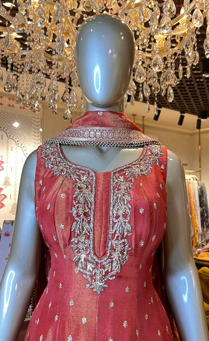 Noor-e-Raaya Anarkali
