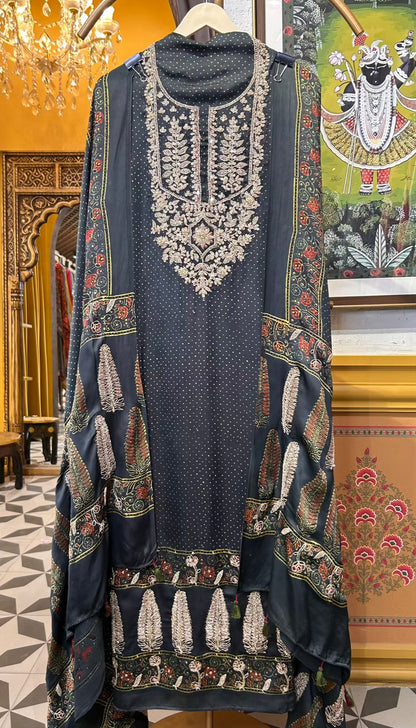 Ameira-é-Shaam Suit (Green)
