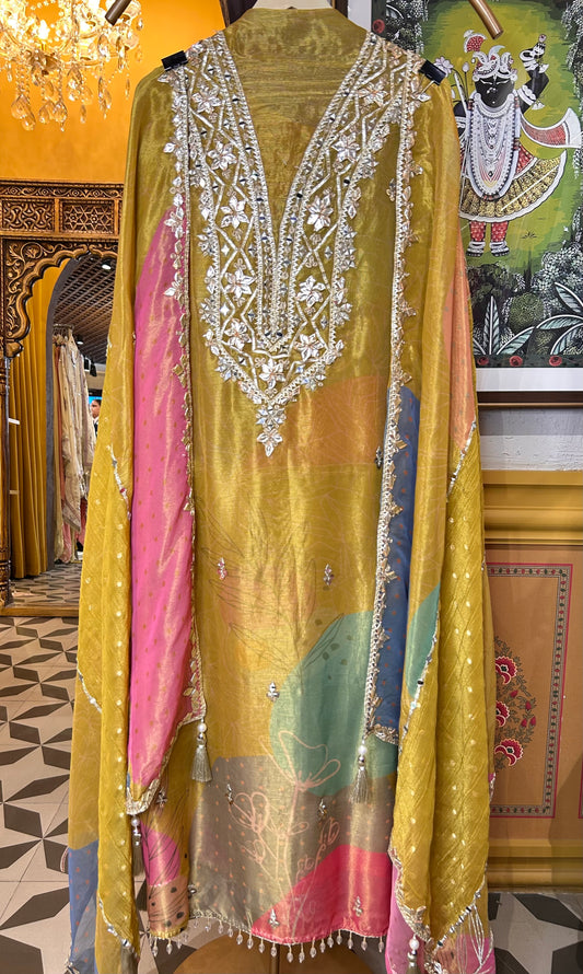 Gulzaar-e-Noor (Yellow)