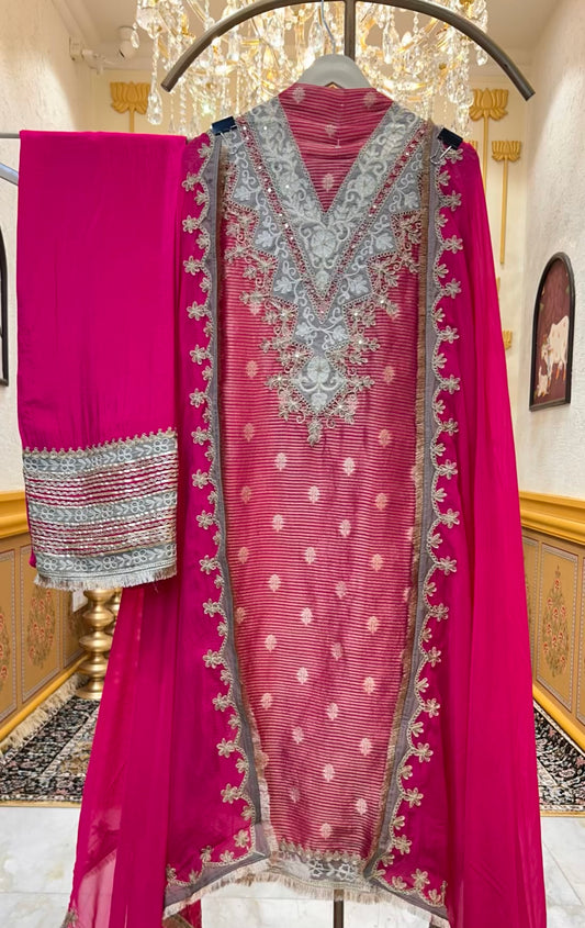 Mirzaara Kinari Taj Suit (Pink)