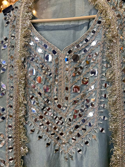 Ruh-e-Chamkan (Powder Green)