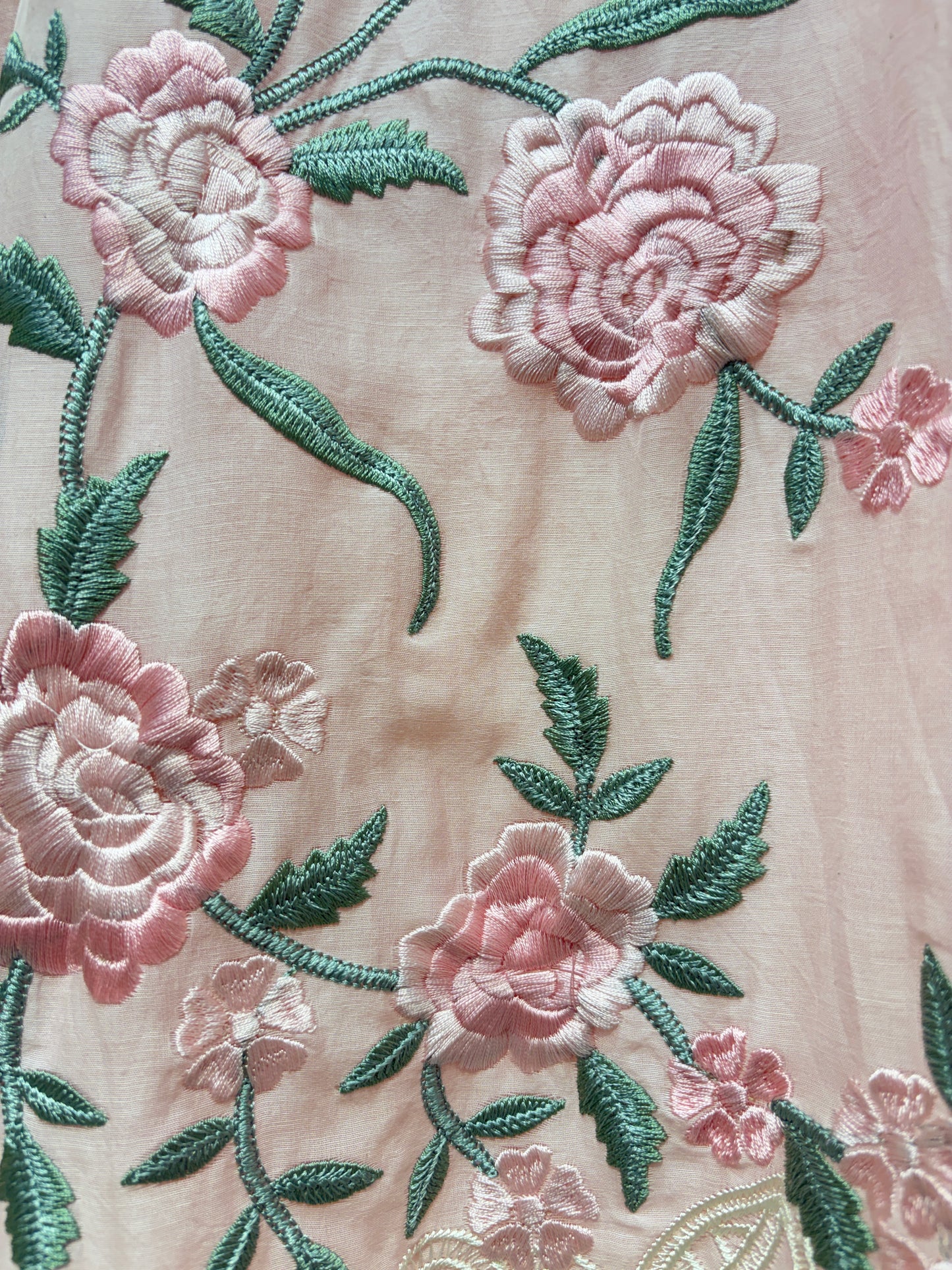 Noorza Thread Chanderi Suit