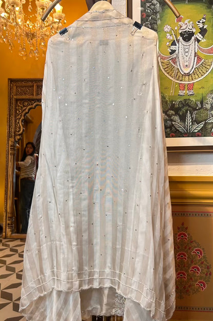 Zarqina CrystalWork Suit (Ivory)