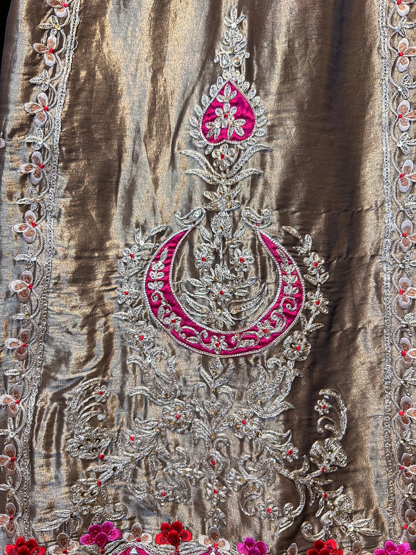 Hayat-e-Noor (Beige)