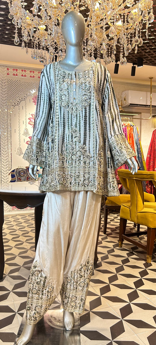 Aabrooza Farshi Anarkali Set