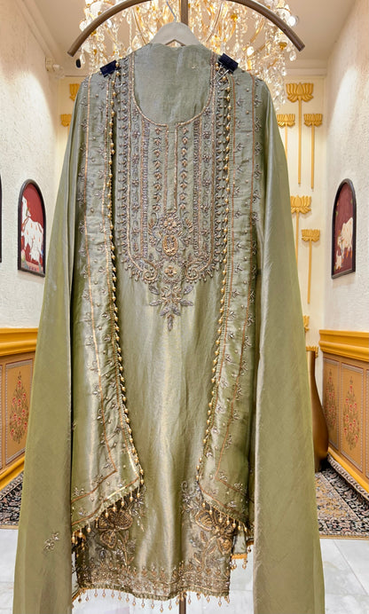 Meher Noor Élite Suit