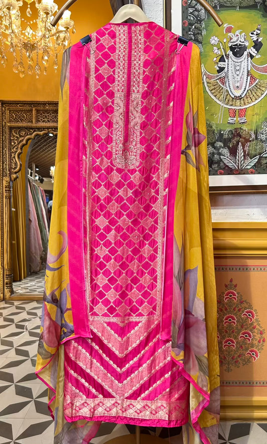 Zaheen Silk Suit (Magenta)