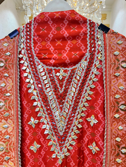 Rangriti Gota Suit