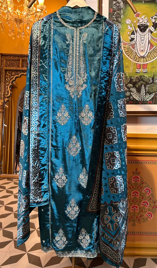 Zarbella Velvet Suit (Peacock Blue)