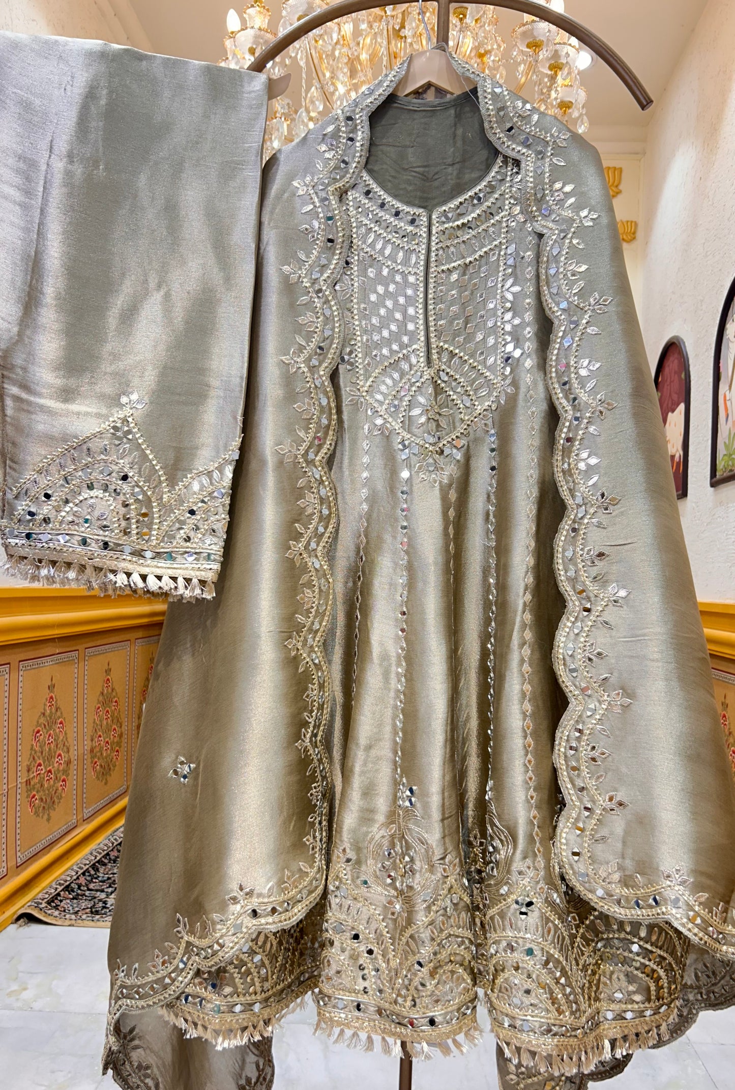 Kanchana Royale Suit