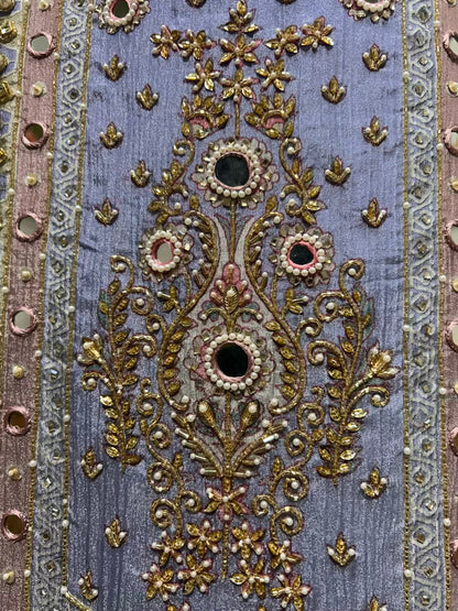 Afsheen Crush Riwayat Suit