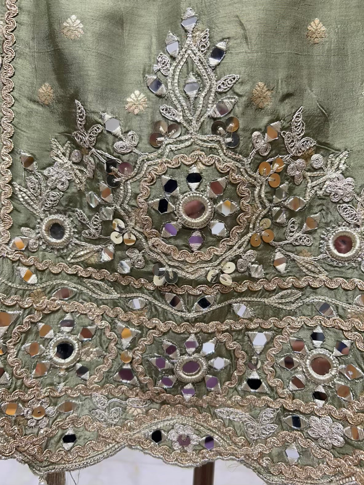 Ishira Banarasi Sheesha Suit (Green)