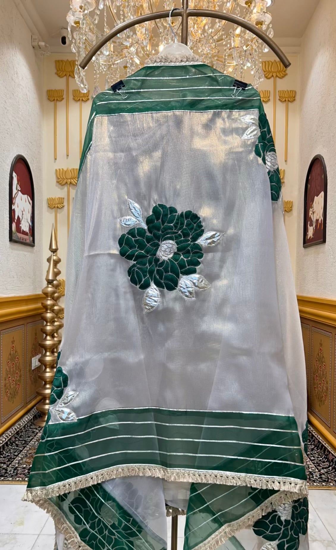 Ariyah Appliqué Élan Suit (Ivory & Green)