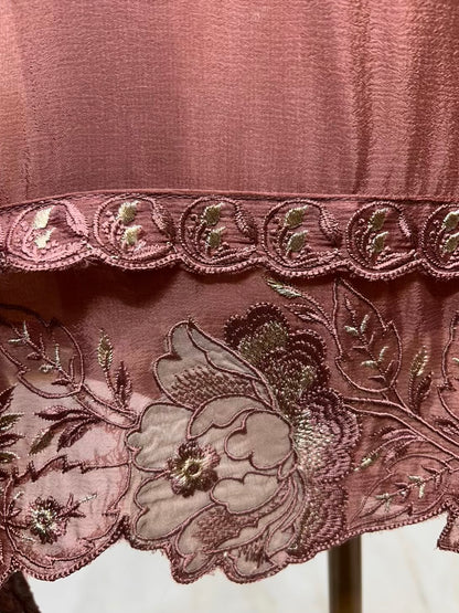 Ishana Embroidered Silk Suit (Mauve)