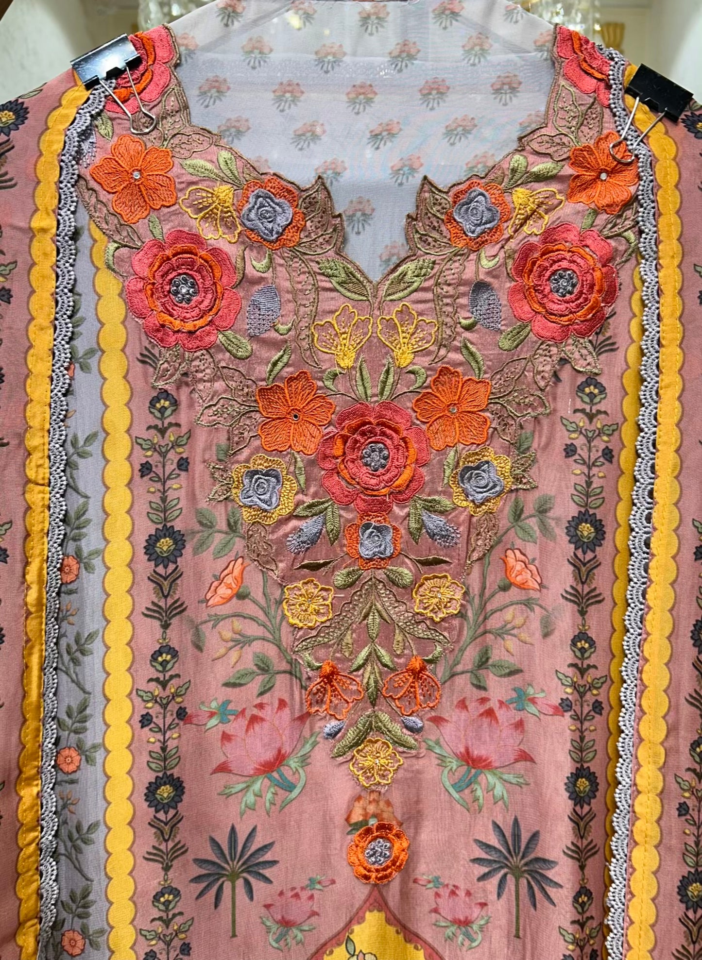 Nayra Resham Veil Suit (Peach)