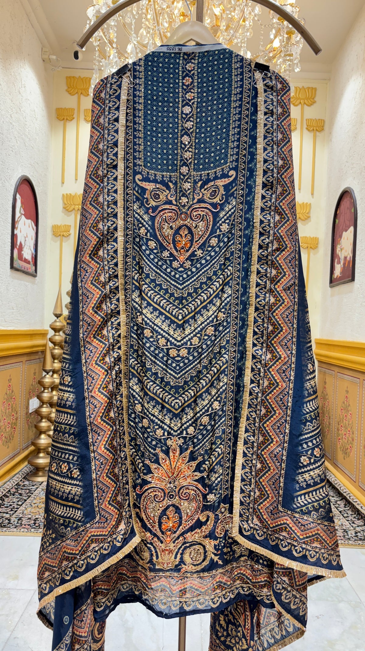 Noor-e-Kundan Suit