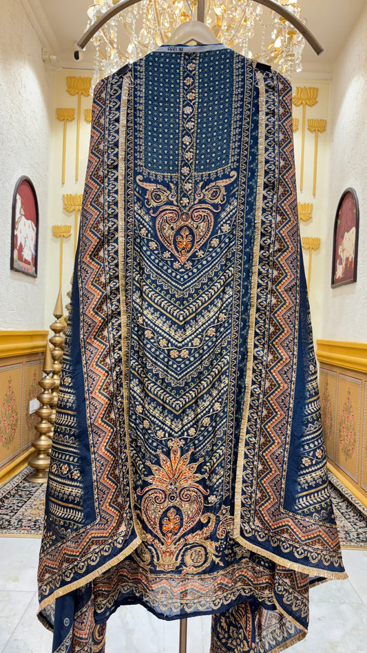 Noor-e-Kundan Suit