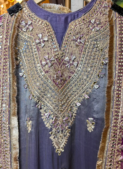 Zarnoor Éclat Suit