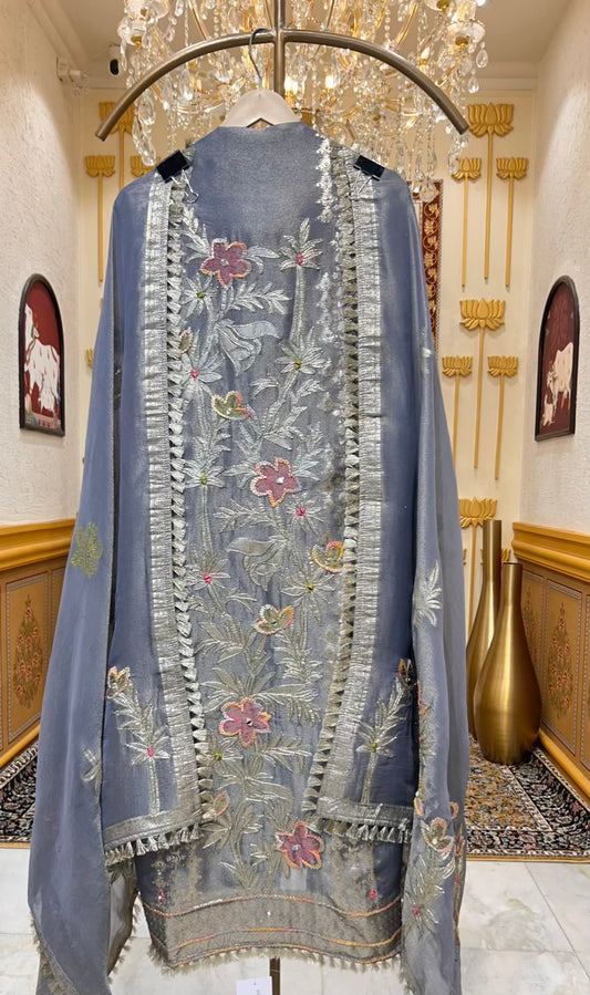Zarveen SilverÉlan Suit (Peacock Blue)