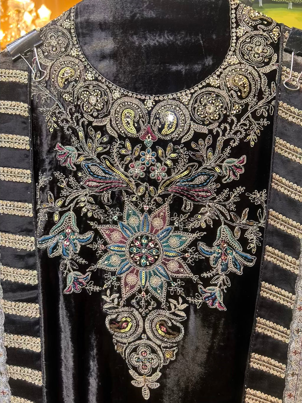 Zohraé-Velvet Suit (Black)