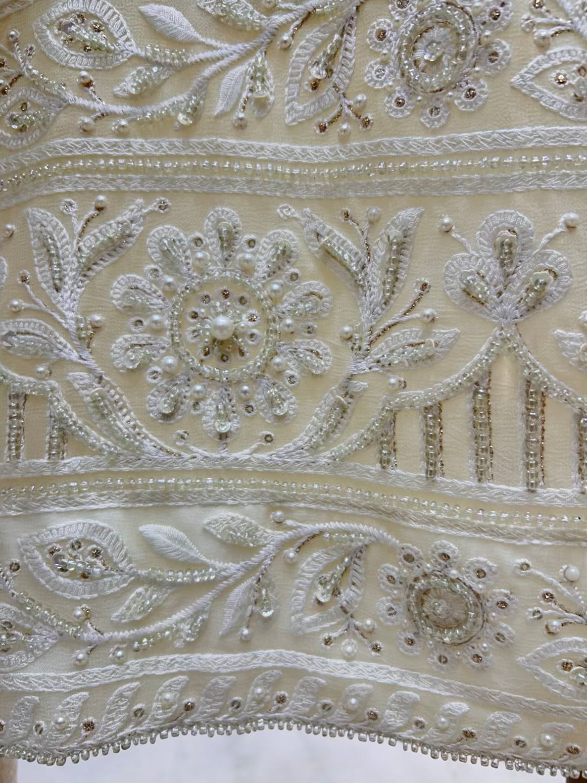 Vihana Sequin Bloom Suit (Ivory)